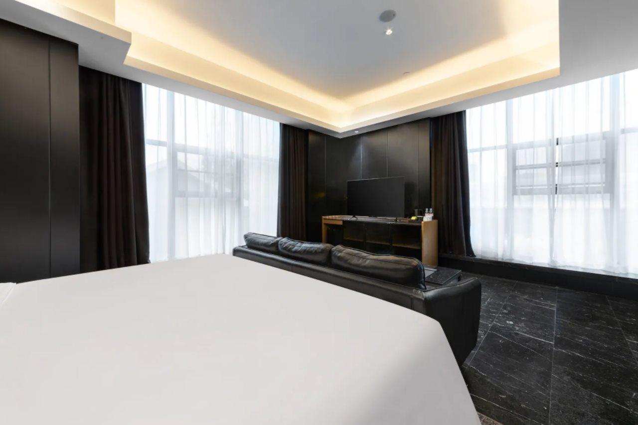Ramada By Wyndham Wuhan Hankou Eksteriør billede